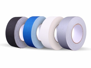 Lepicí pásky gaffa v černé, modré, bílé a šedé barvě