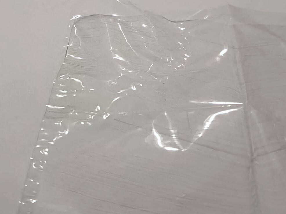 namočená celofánová fólie