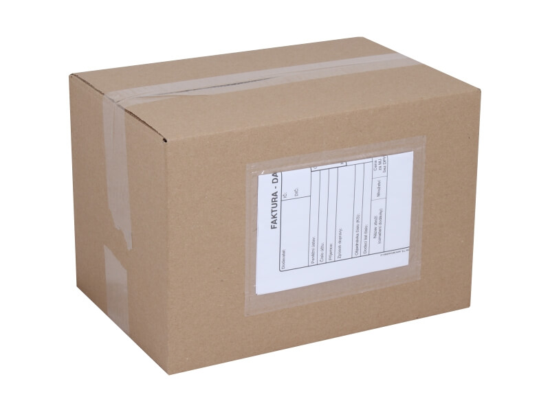 správné nalepení transportní obálky na krabici