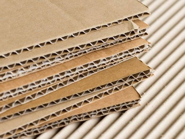 Co znamená gramáž papíru a jaký je rozdíl mezi lepenkou a kartonem?