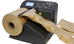 Stroj na výrobu papírových polštářků